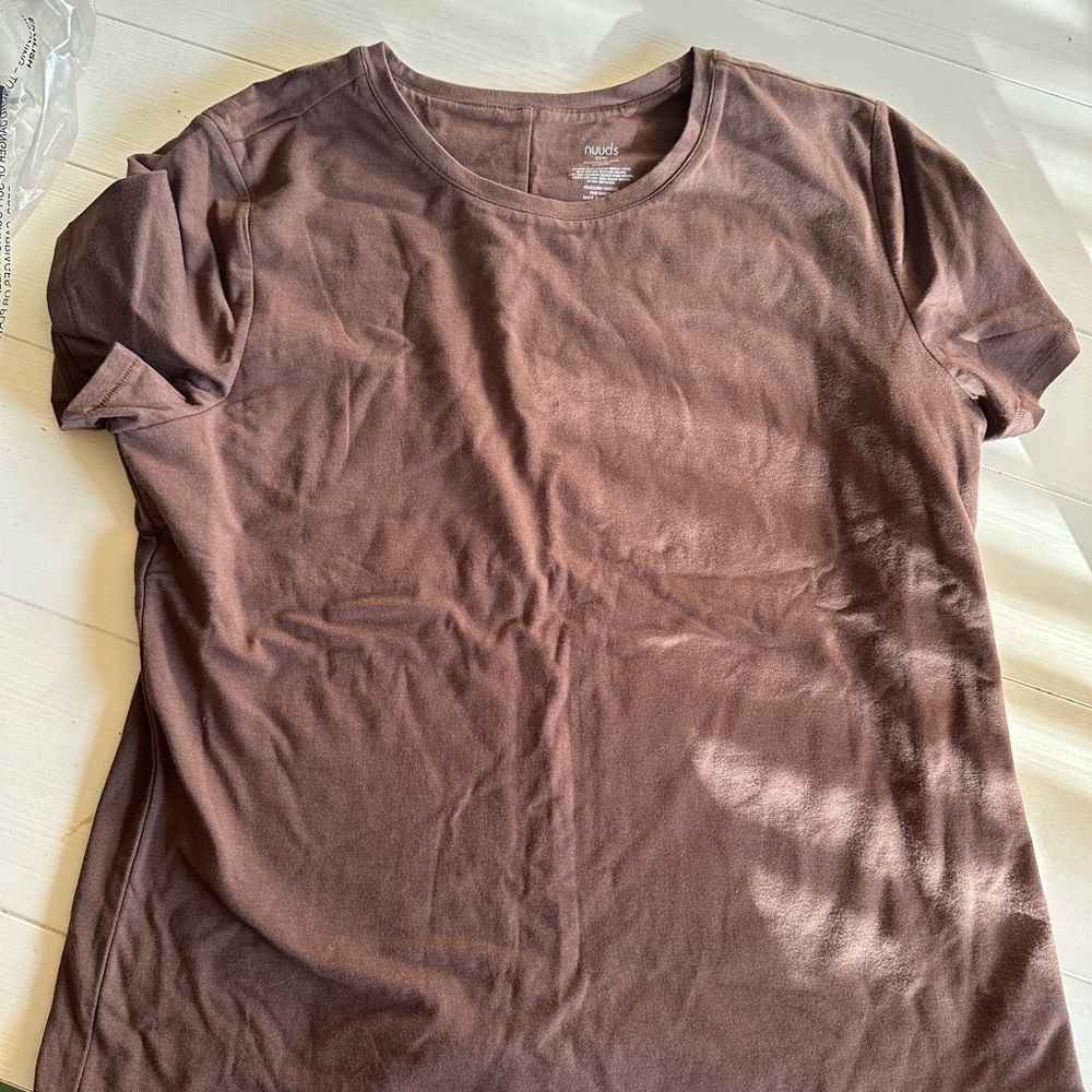 NUUDS short sleeve crew neck tee